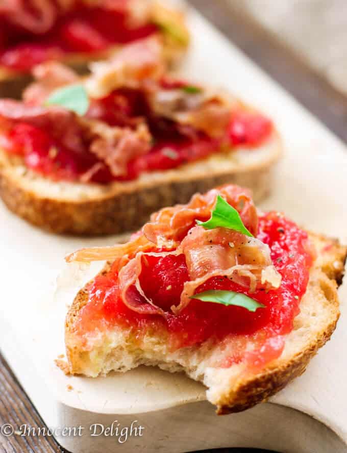 Pan con Tomate with crispy Prosciutto