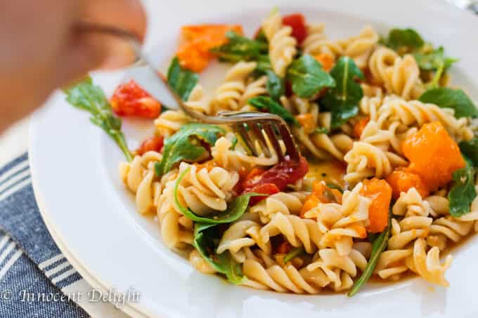 Quinoa Pasta with No-Cook Tomato Sauce