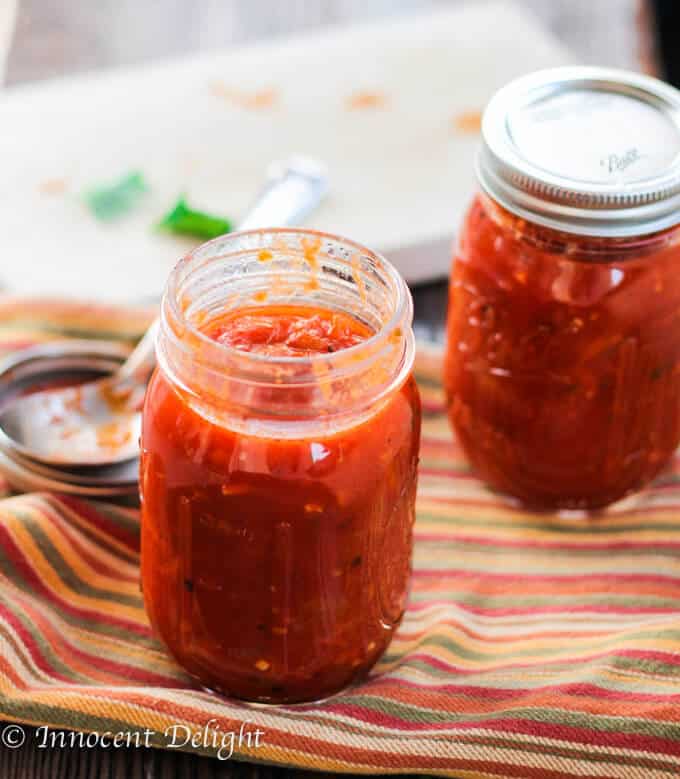 Easy Slow Cooker Tomato Sauce