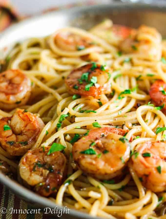 This Easy Shrimp Scampi Spaghetti dish turned out to be one of the easiest, fastest and the most delicious weeknight dinners.