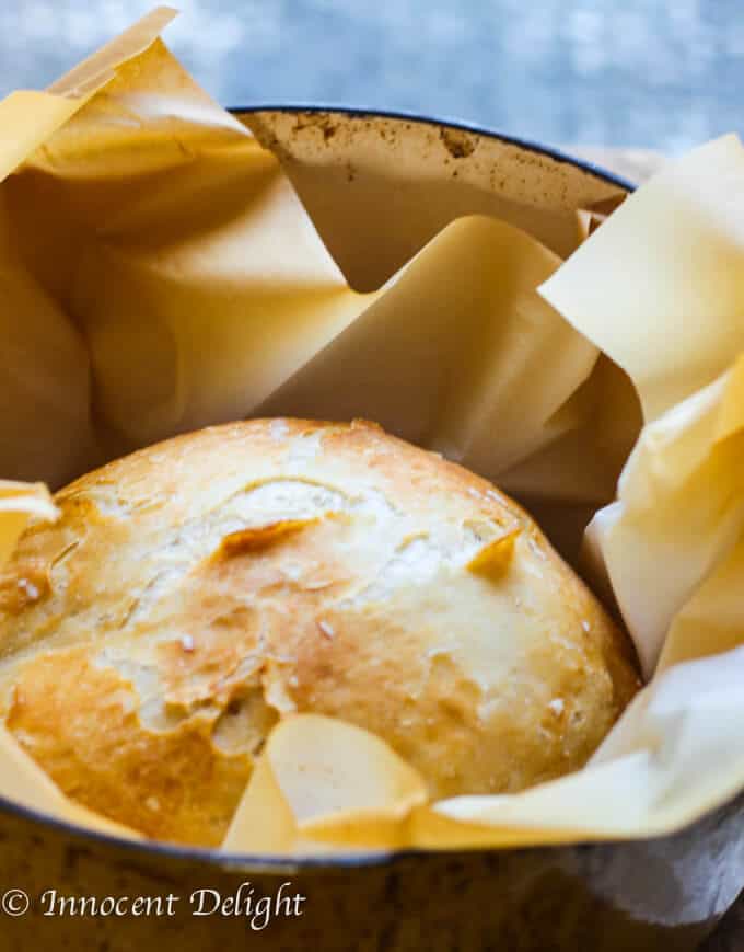 Homemade Dutch Oven Crusty Bread - Eating European