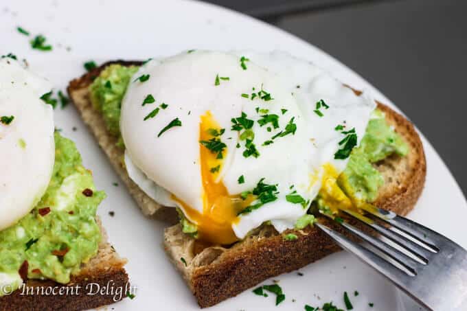 Cafe-style Smashed Avocado Toast with Poached Eggs Recipe