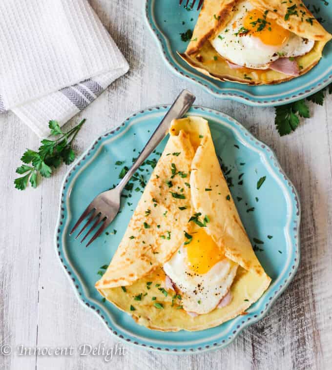 Crepes with egg, ham and cheese