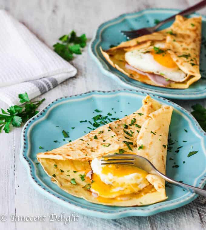 Crepes with egg, ham and cheese