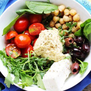 Mediterranean Hummus Bowl - super easy and super healthy Mediterranean dish that can be served for lunch or light dinner. And the best part - it can be ready in 10 minutes.