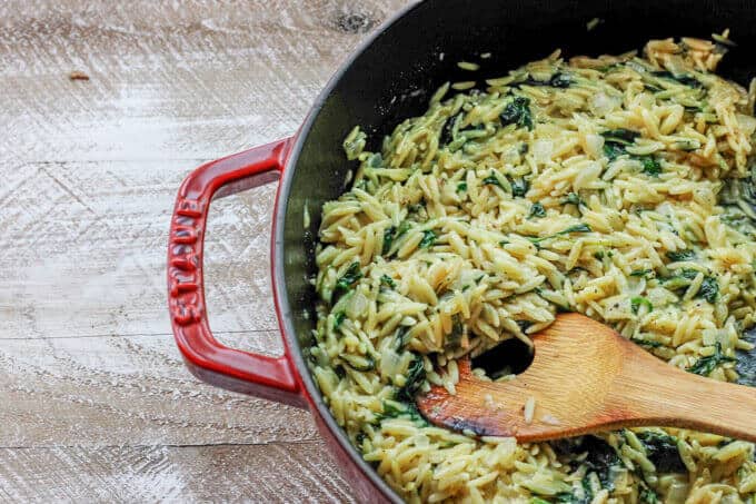 Parmesan Spinach Orzo can serve as a super quick and flavorful side dish, or a vegetarian entree. It contains only 4 ingredients and it's ready in 15 minutes.