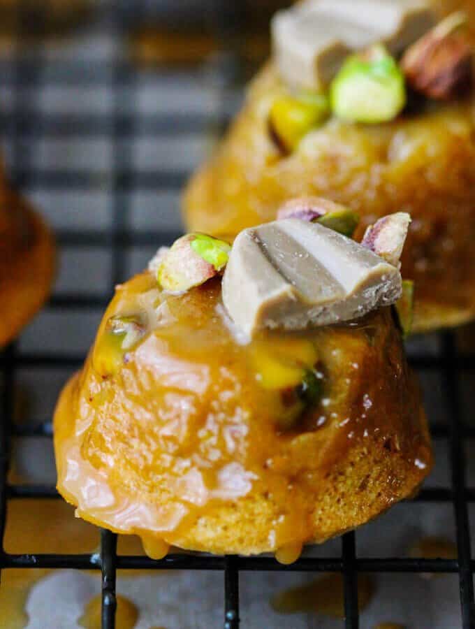 Blond Chocolate-Dipped Pistachio Financier is an amazing desert using out of this world, super unique Blond Chocolate and French silky butter. Pistachios and almond adds an extra layer of flavor to these amazing light French cakes. Made in France, made with Love. 
