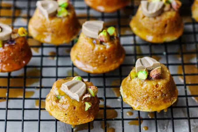 Blond Chocolate-Dipped Pistachio Financier is an amazing dessert which uses this decadent, super unique Blond Chocolate and a silky French butter. #AD #MadeinFrance #MadewithLove