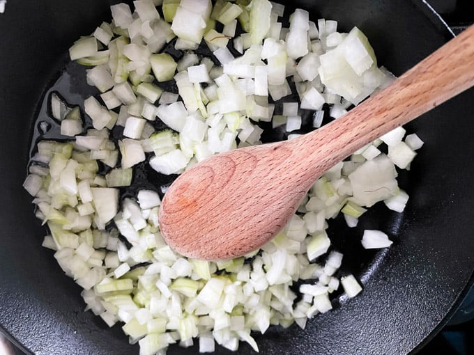 Frying onions