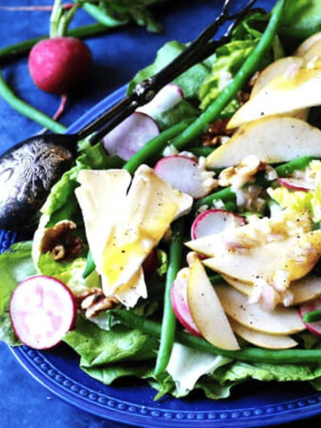 Brie and Pear French Salad
